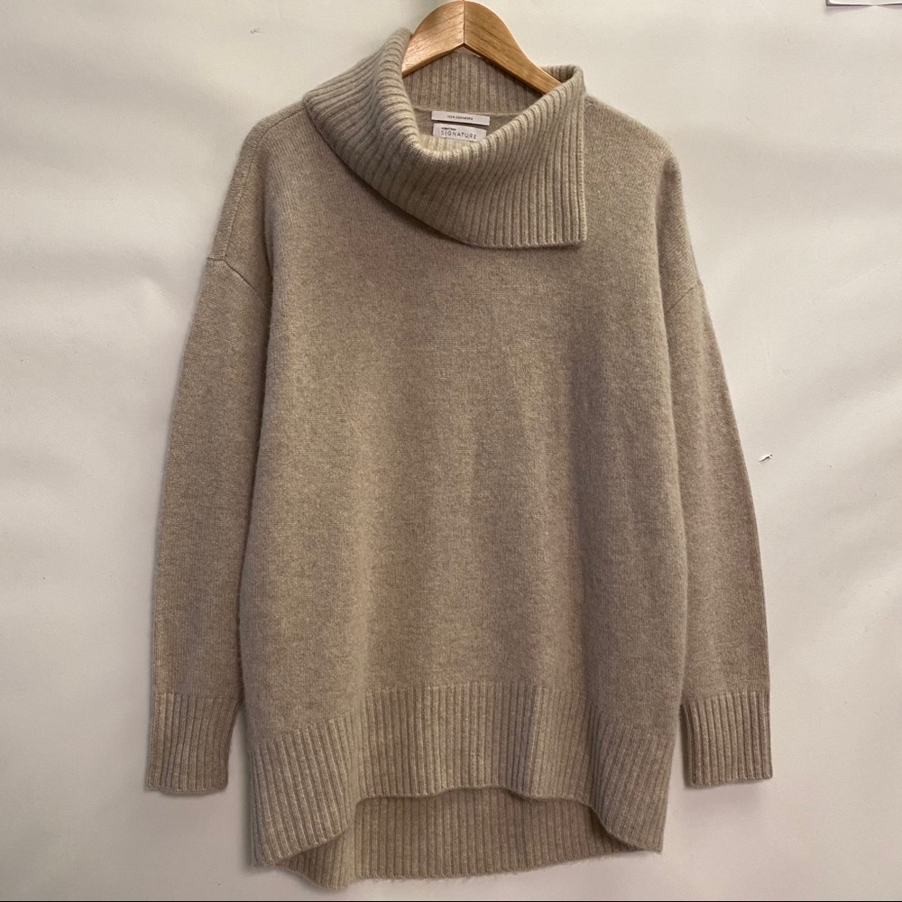 Nordstrom Signature 100% cashmere pullover sweater